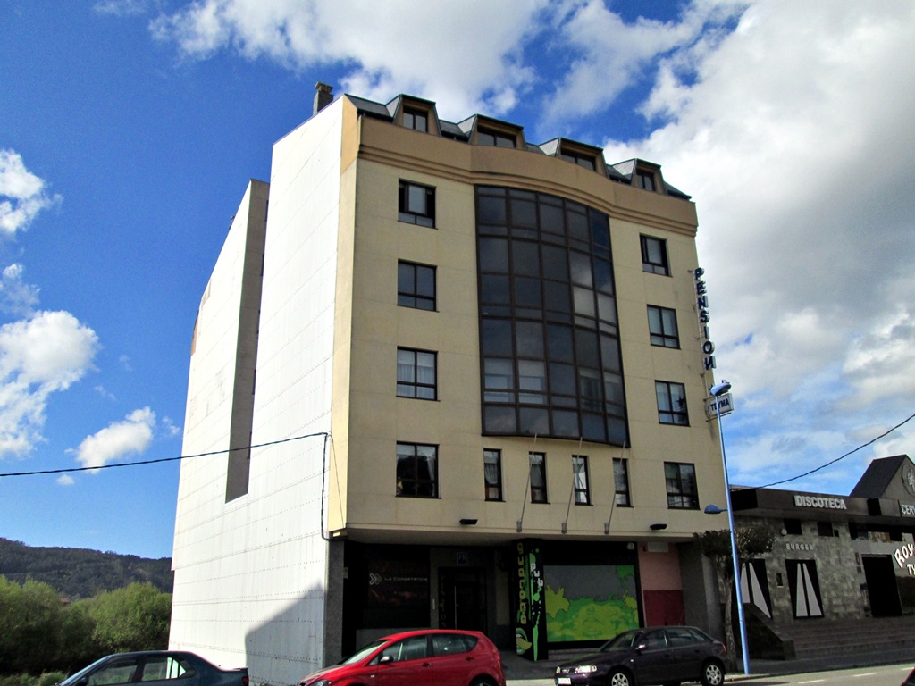 Avenida de Bergantiños, 27